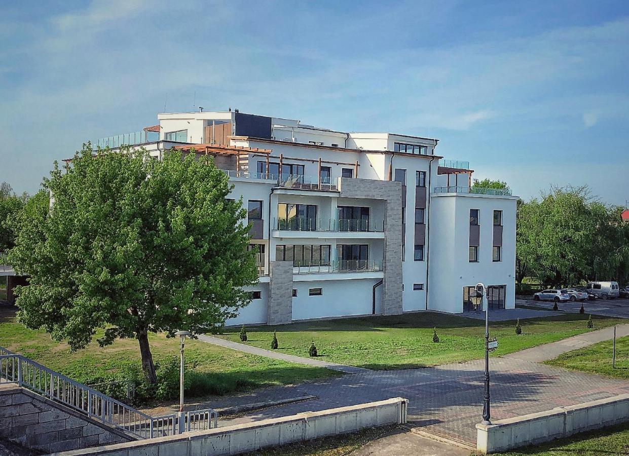 Moment Apartments Szolnok Exteriér fotografie