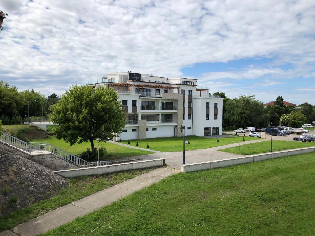 Moment Apartments Szolnok Exteriér fotografie
